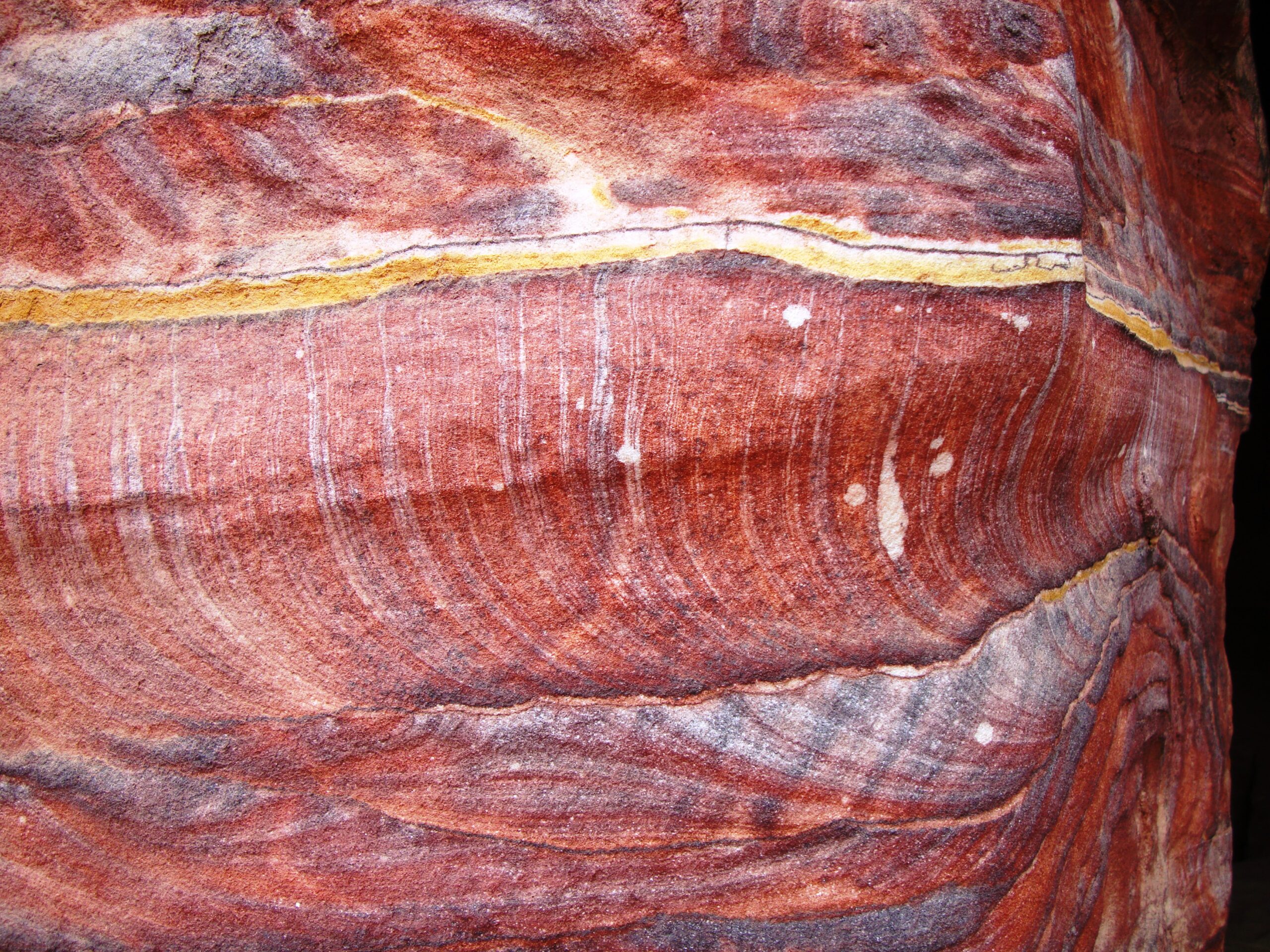 roche coloree petra