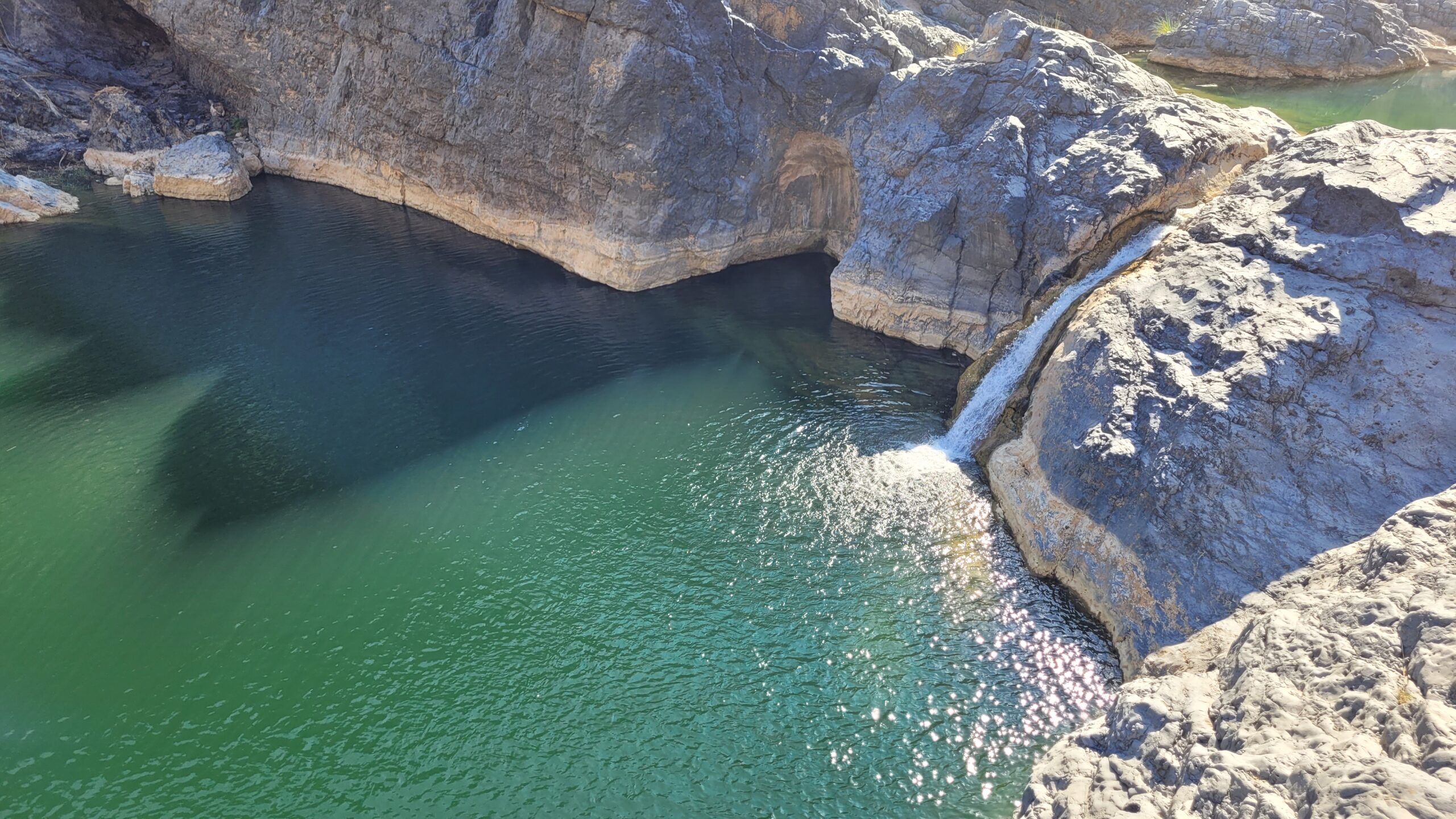 Wadi Al Arbeieen canyon oman cascade