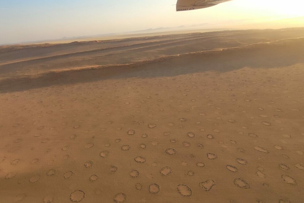 sesriem desert dune scenic flight namibie fairy circles