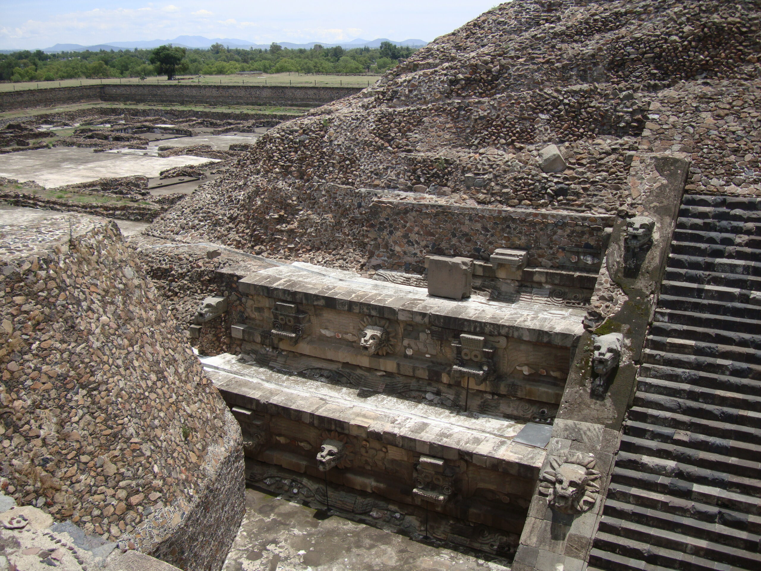 temple de Quetzalcoatl Teotihuacan Mexique