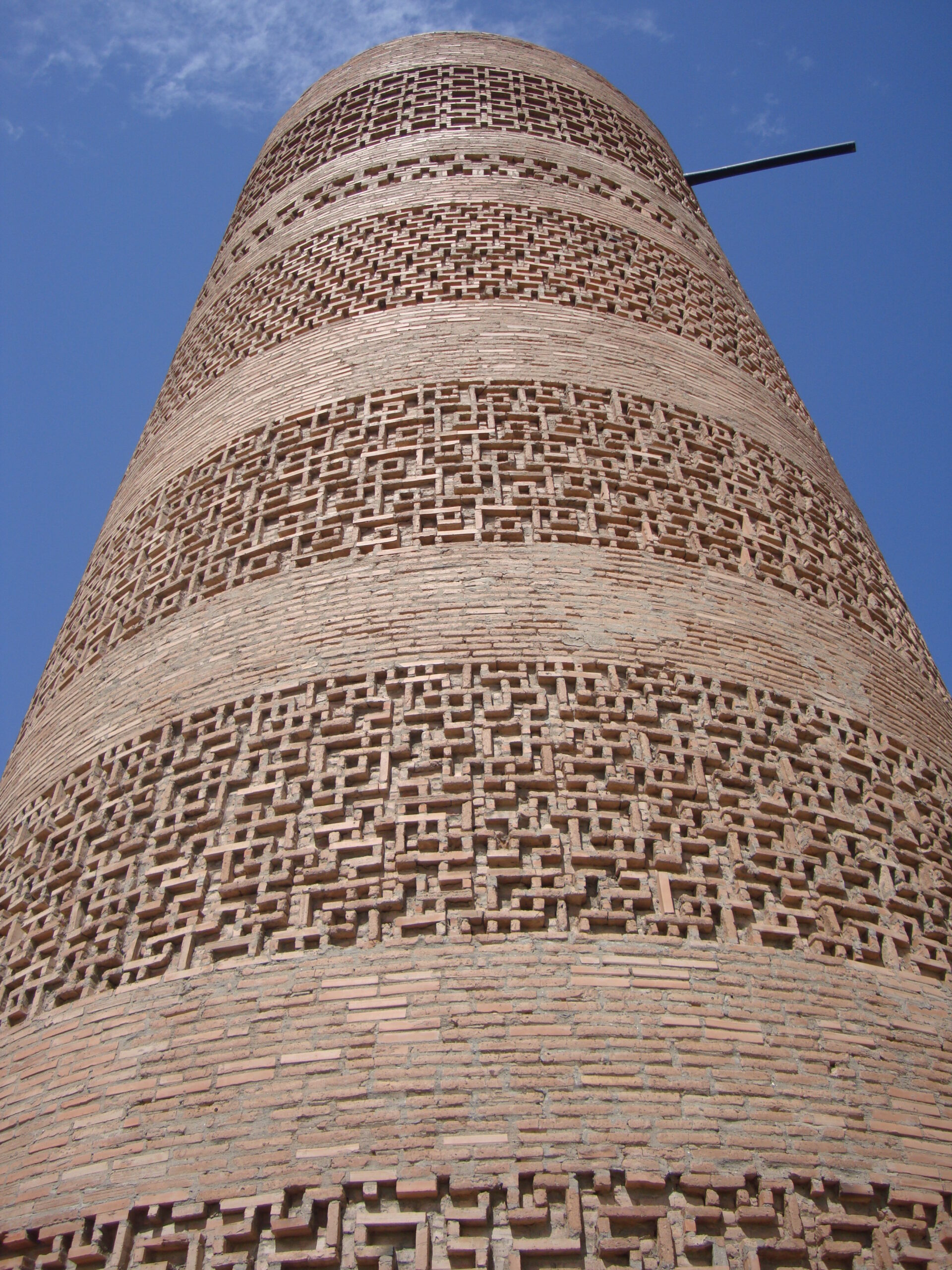 burana tour minaret kirghizistan